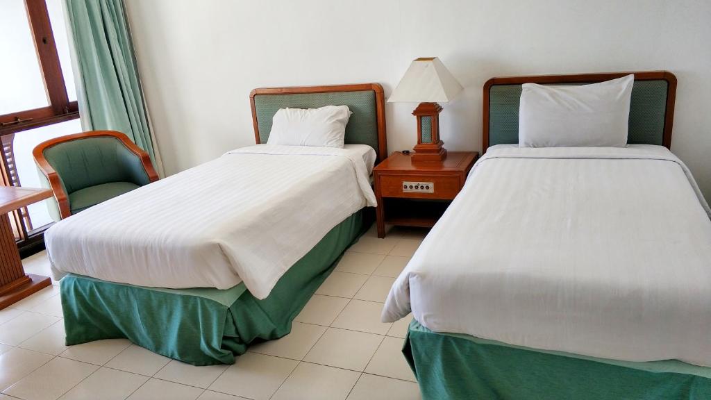 Grand Whiz Hotel 1