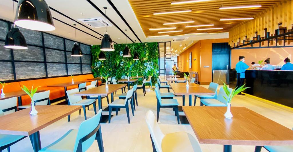 Siha Treasure Hotel 4