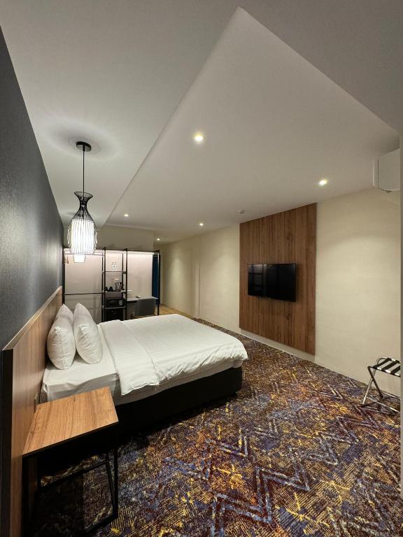 Le'genda Hotel 7