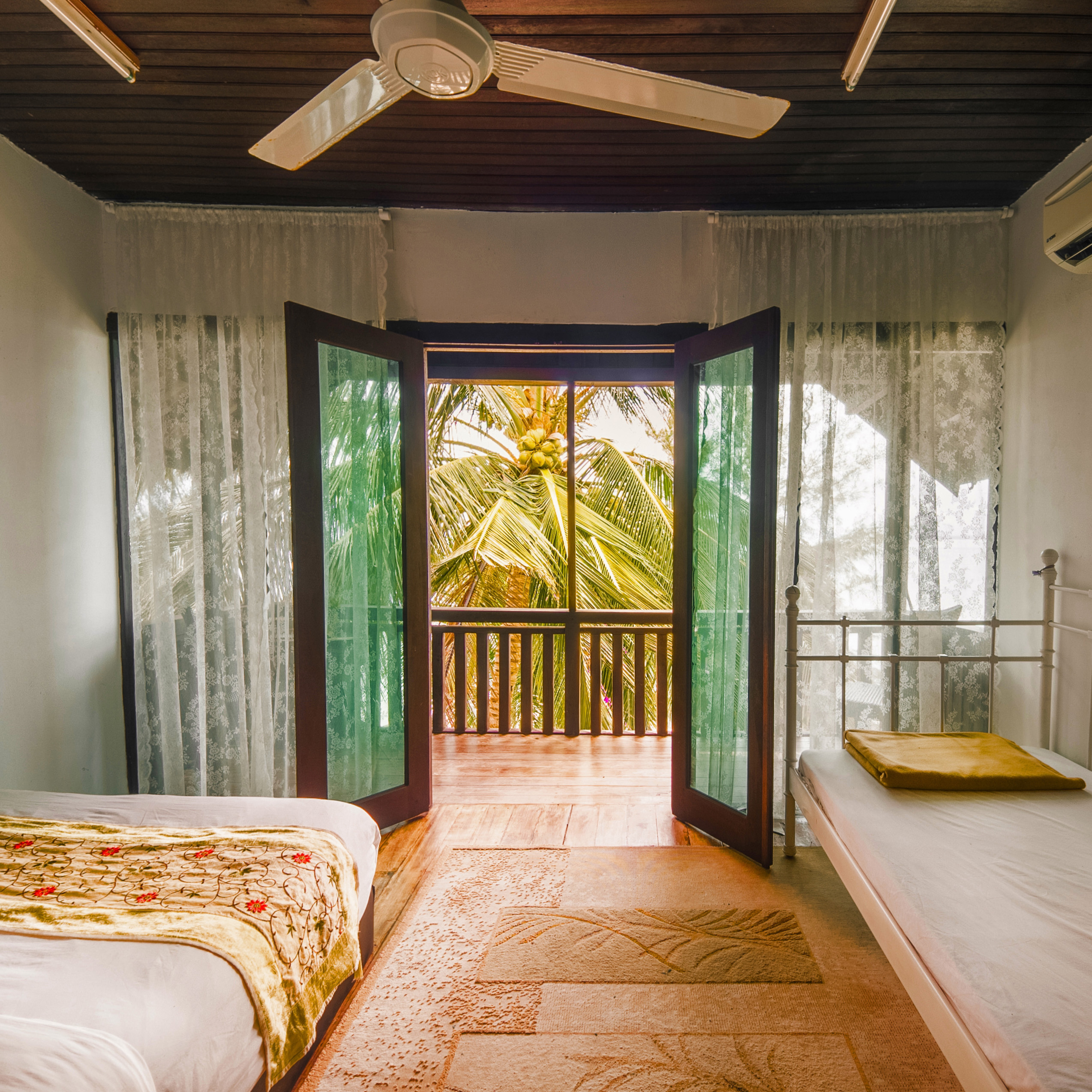 Executive Bangalow - Bayu Lestari Island Resort 2