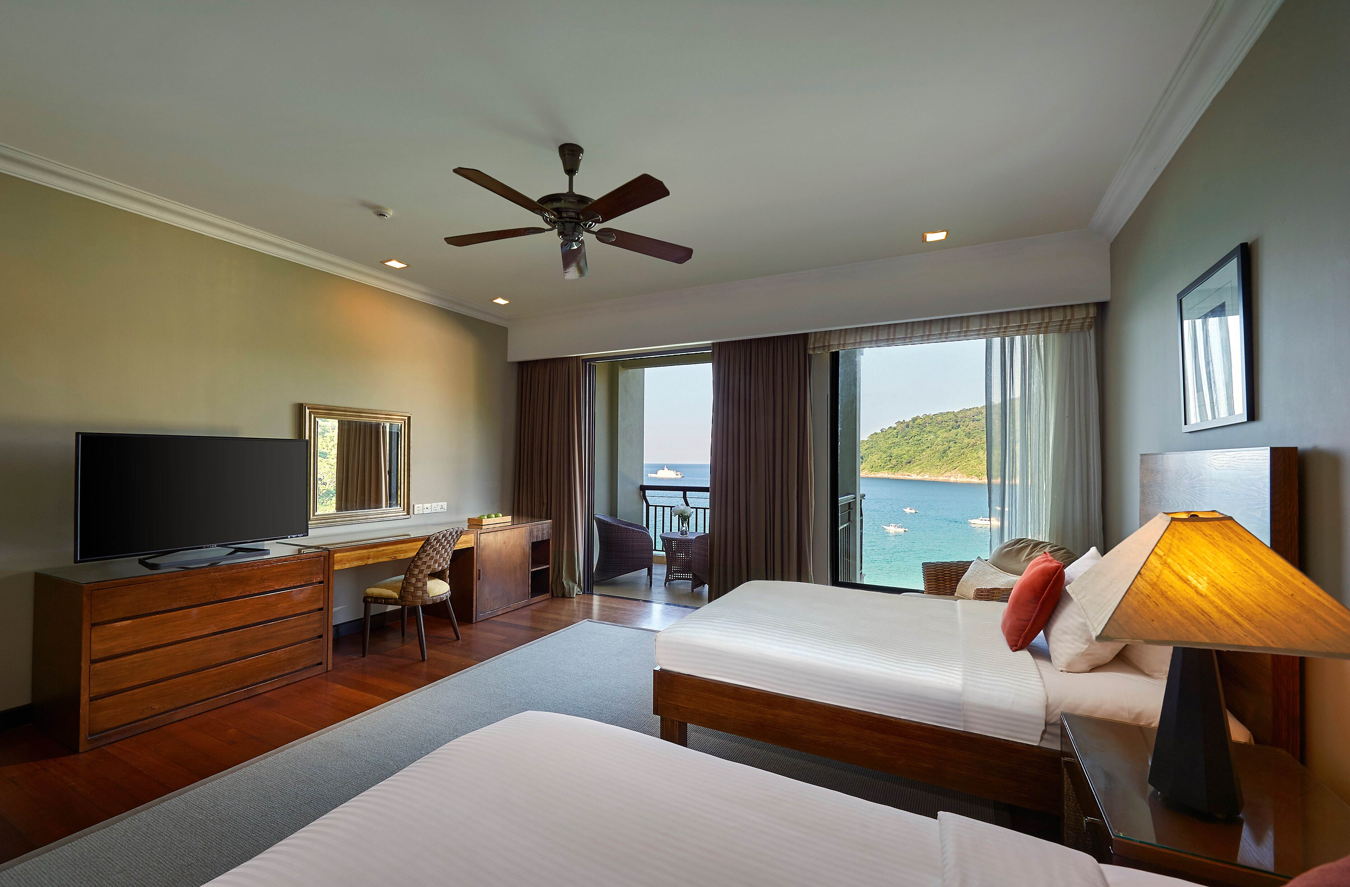 Cliff Premier, Taaras Beach & Spa Resort 4