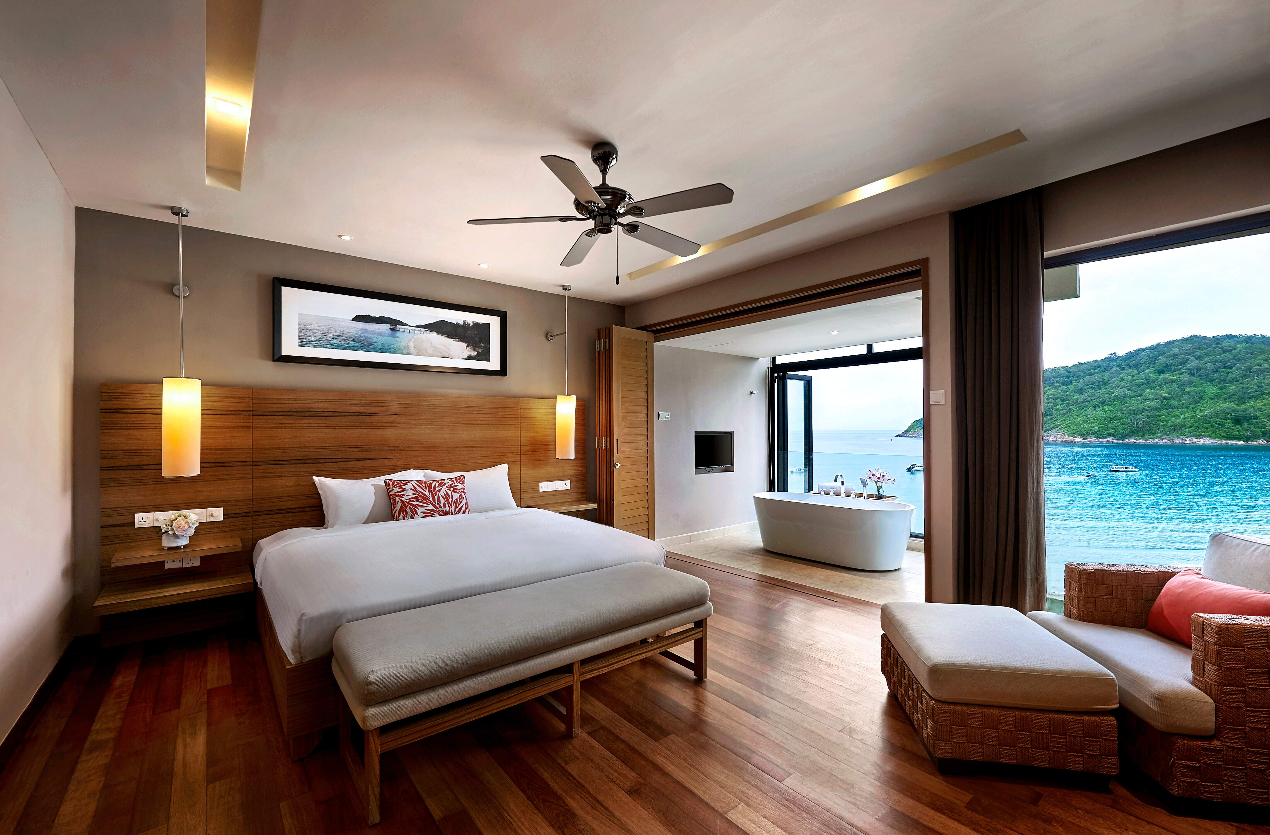 Cliff Bay Suite - Taaras Beach & Spa Resort 9