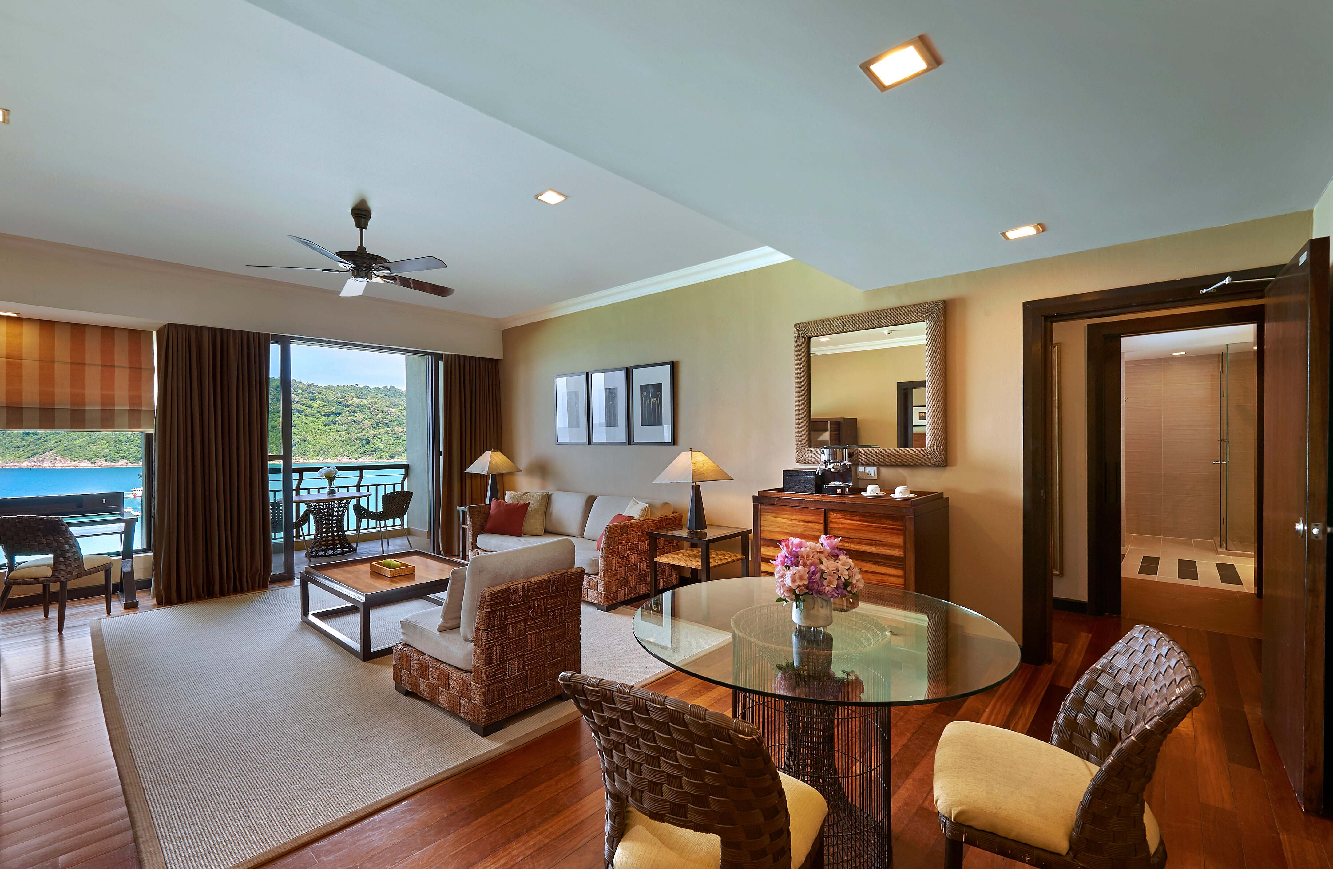 Cliff Premier Suite - Taaras Beach & Spa Resort 6