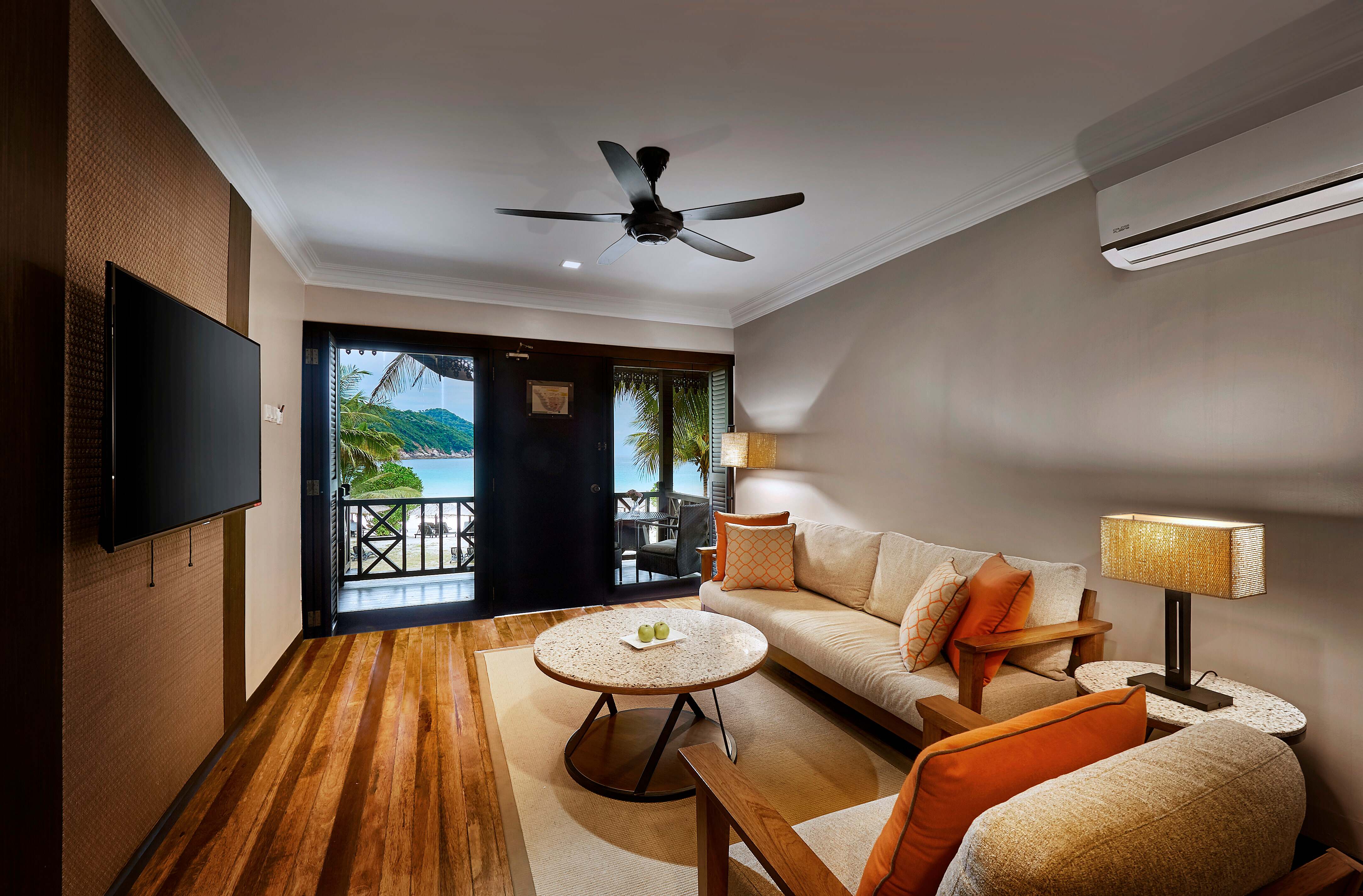 Ocean Front Suite - Taaras Beach & Spa Resort 4