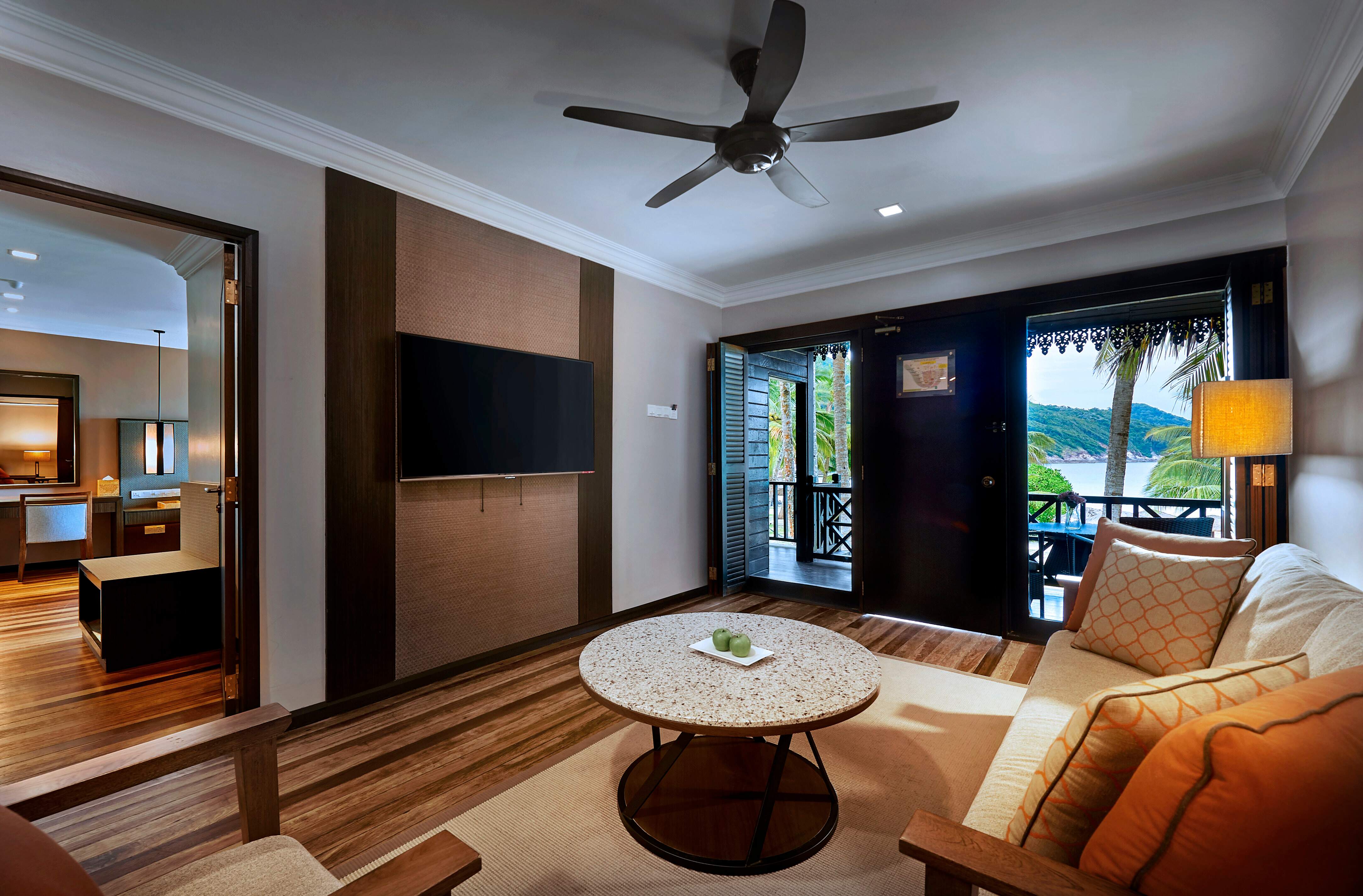 Ocean Front Suite - Taaras Beach & Spa Resort 5