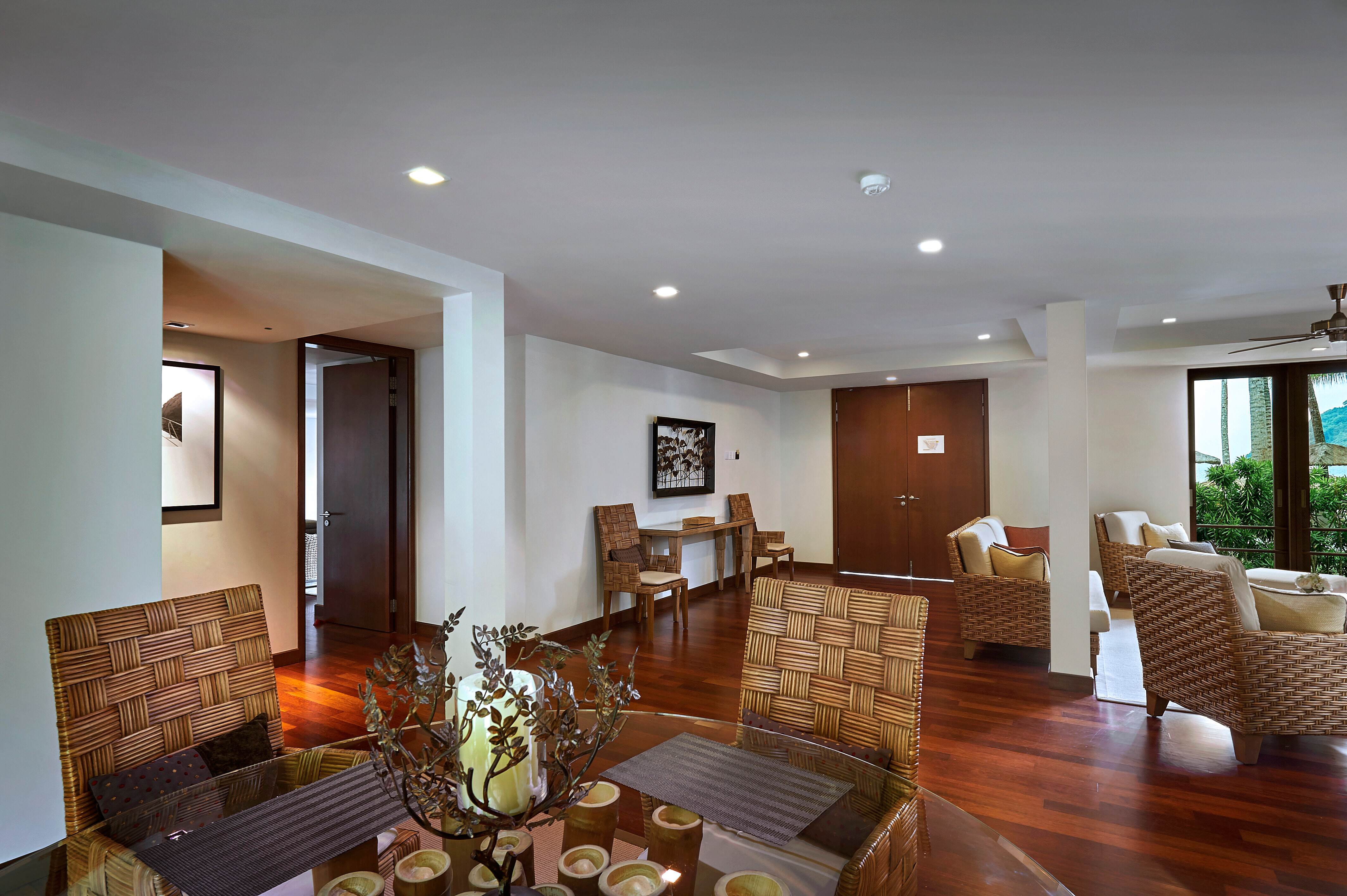Ocean Front Master Suite - Taaras Beach & Spa Resort 8