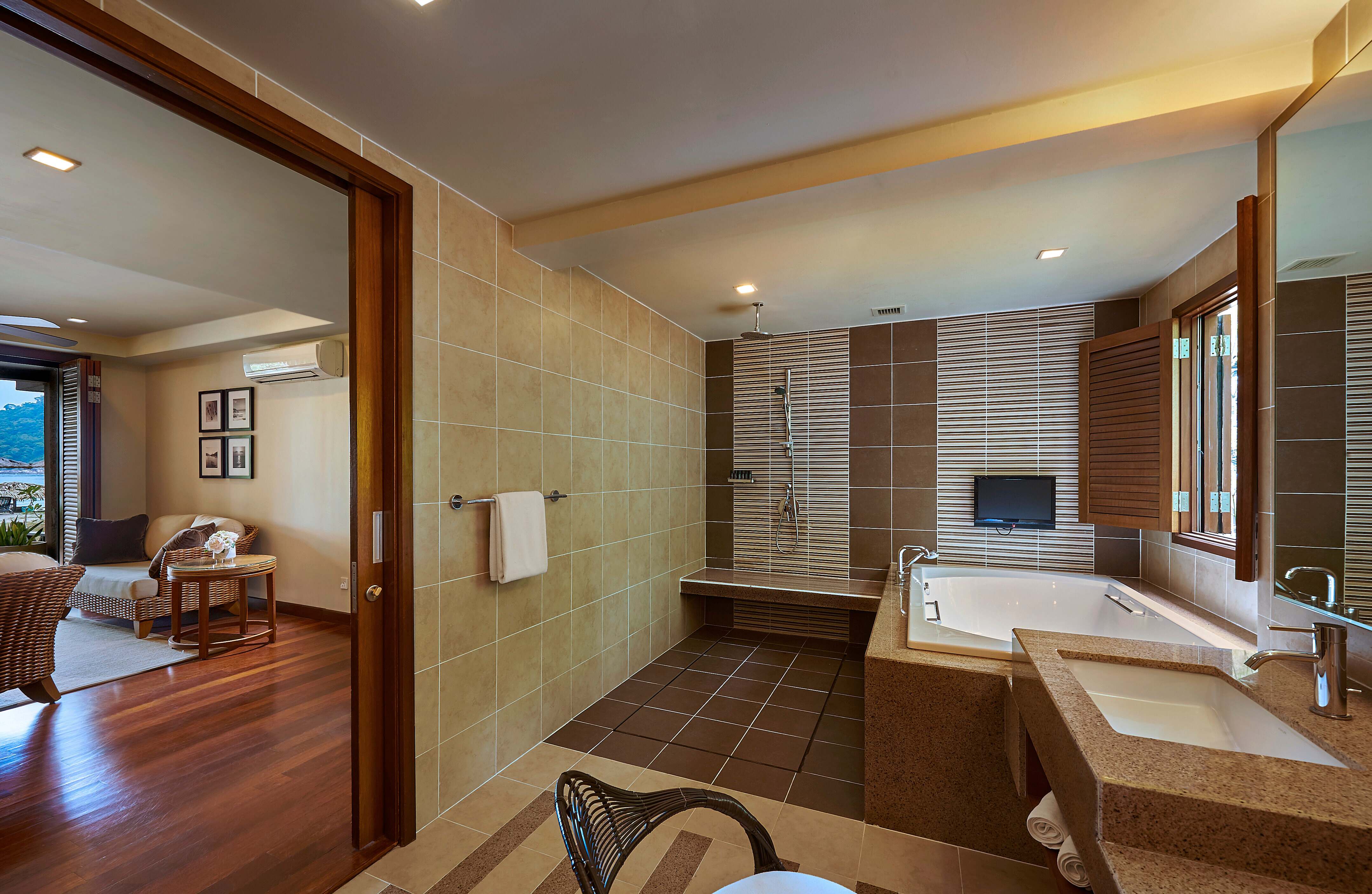 Ocean Front Master Suite - Taaras Beach & Spa Resort 1