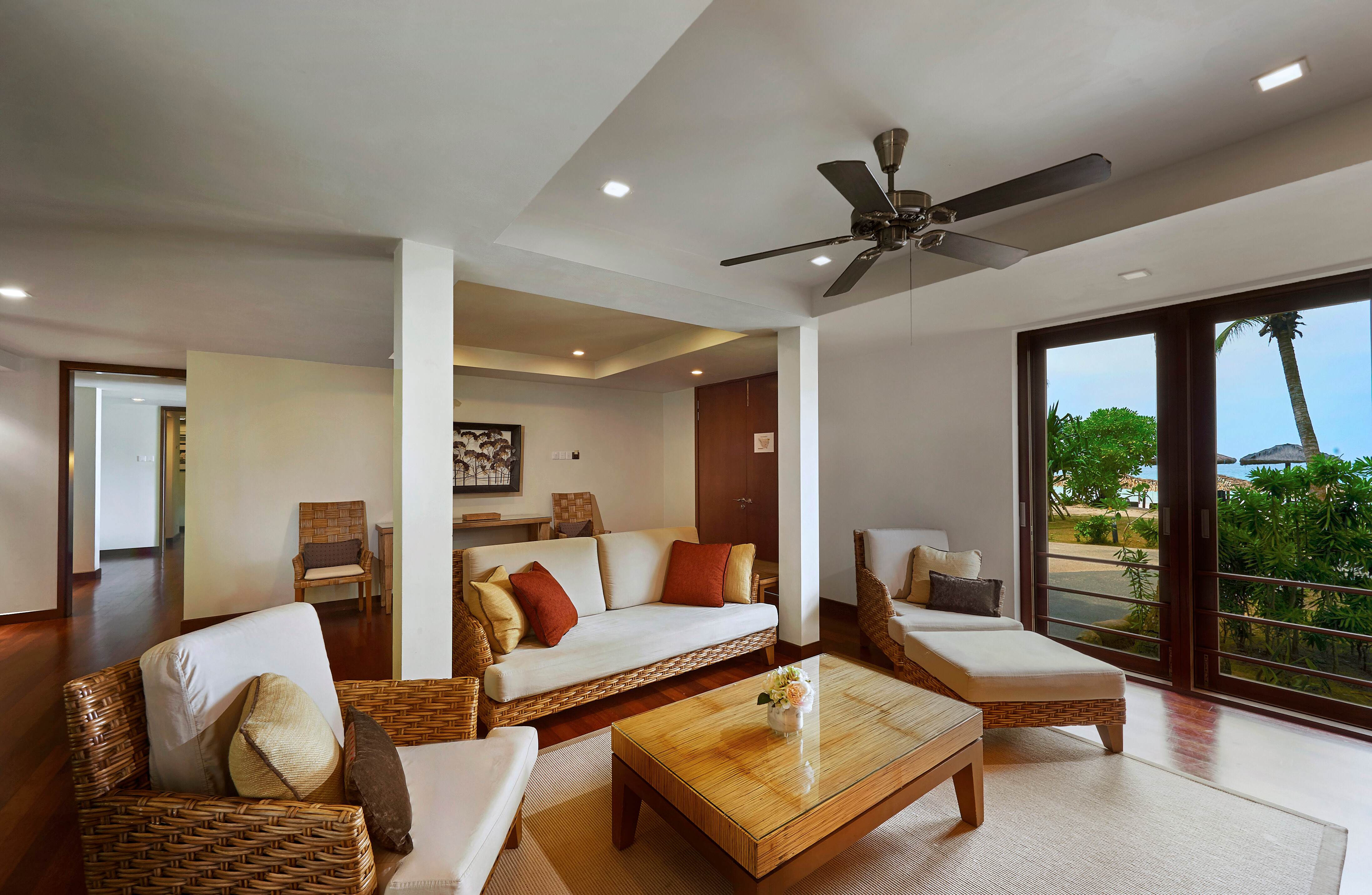 Ocean Front Master Suite - Taaras Beach & Spa Resort 7