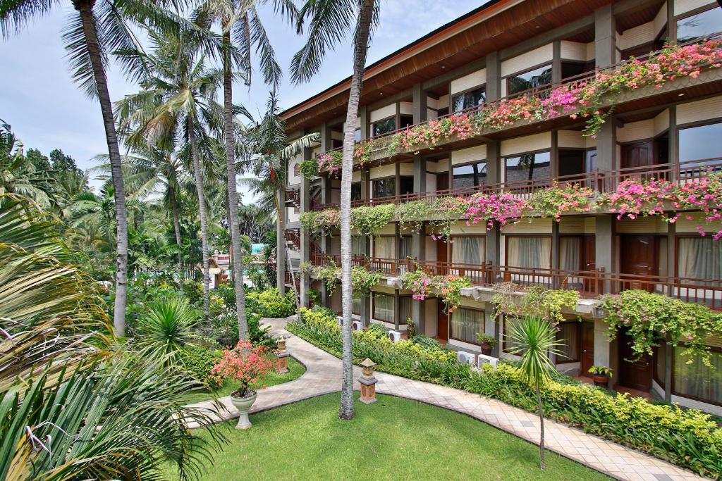 Jayakarta Beach Hotel 7