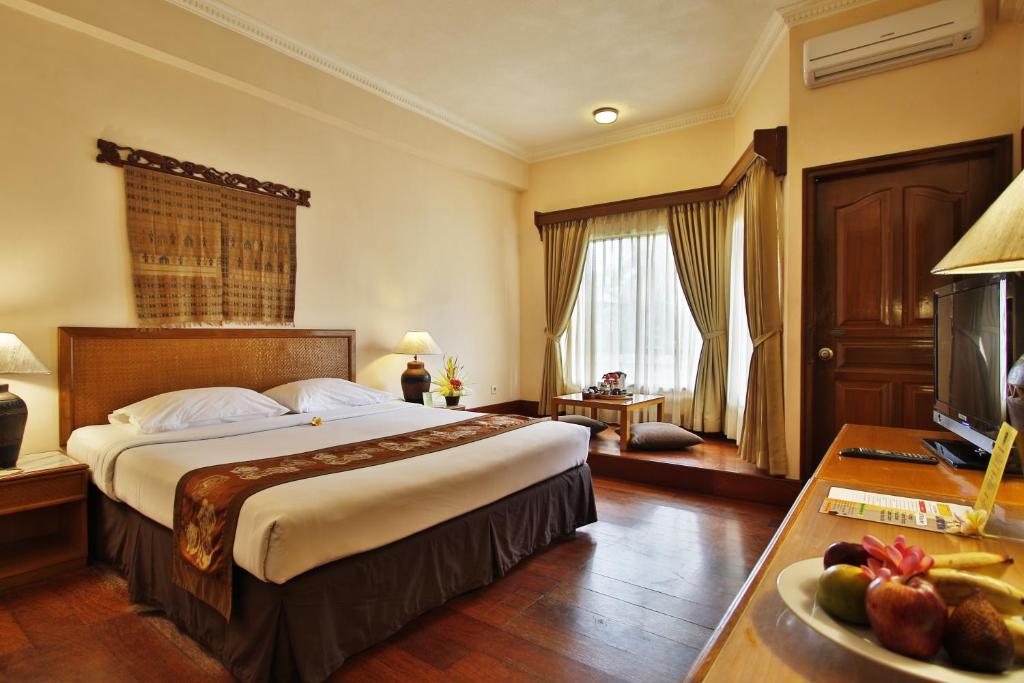 Jayakarta Beach Hotel 11