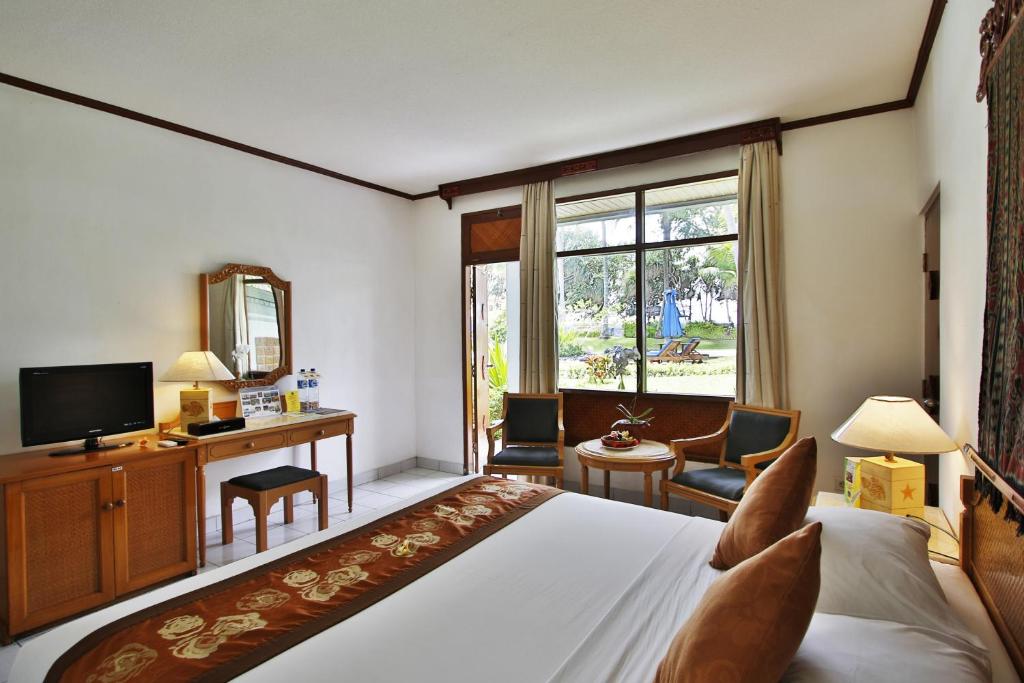 Jayakarta Beach Hotel 2