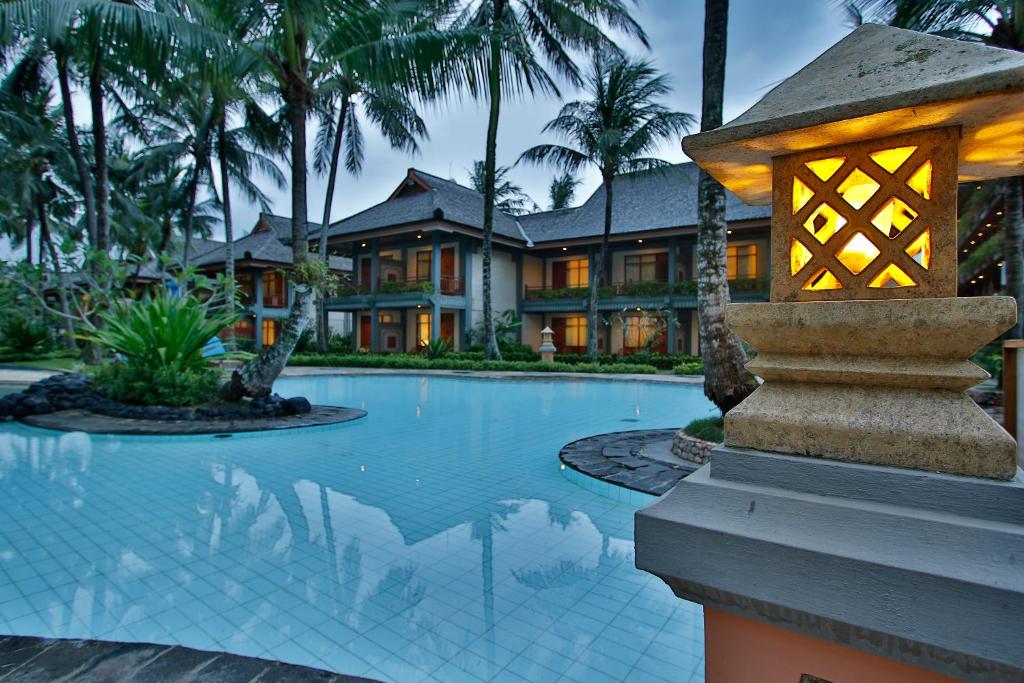 Jayakarta Beach Hotel 3