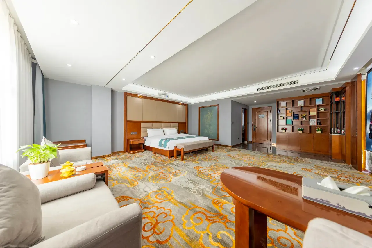 Dunhuang Jinghua Hotel 15