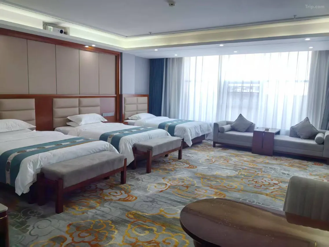 Dunhuang Jinghua Hotel 24
