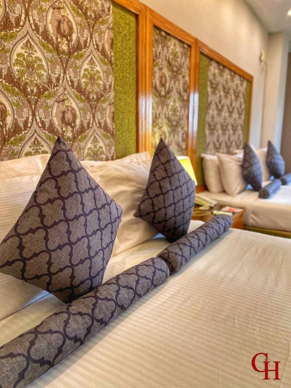 Grand Islamabad Hotel 4
