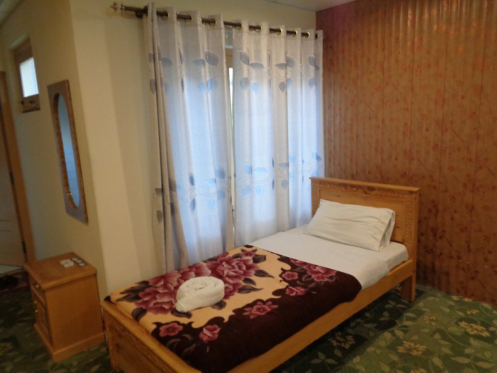 Passu Tourist Lodge 5