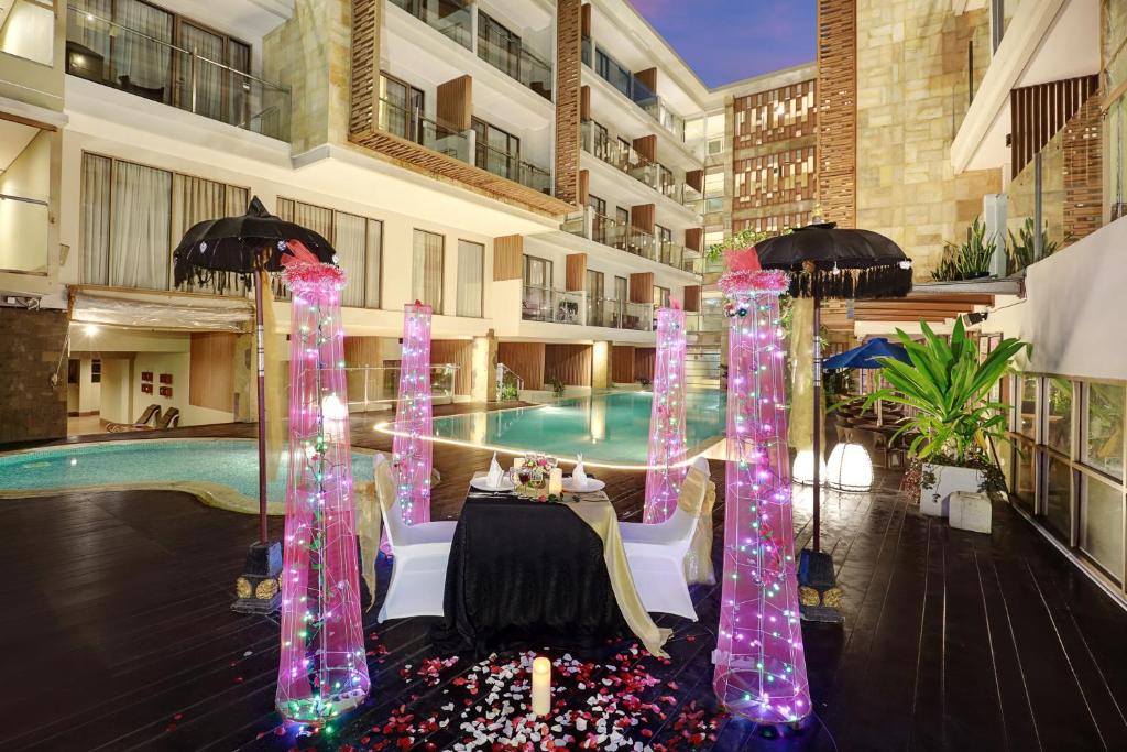 Harper Kuta Hotel by ASTON 6