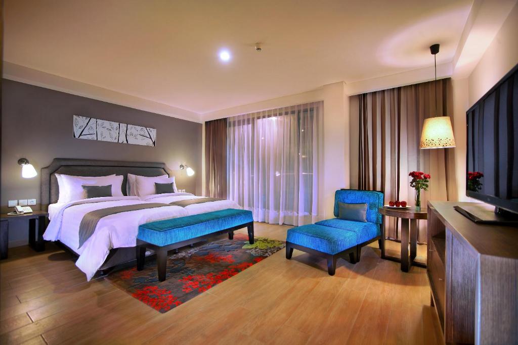 Harper Kuta Hotel by ASTON 2