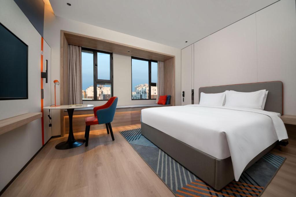 Holiday Inn Express Shihu University Town 1