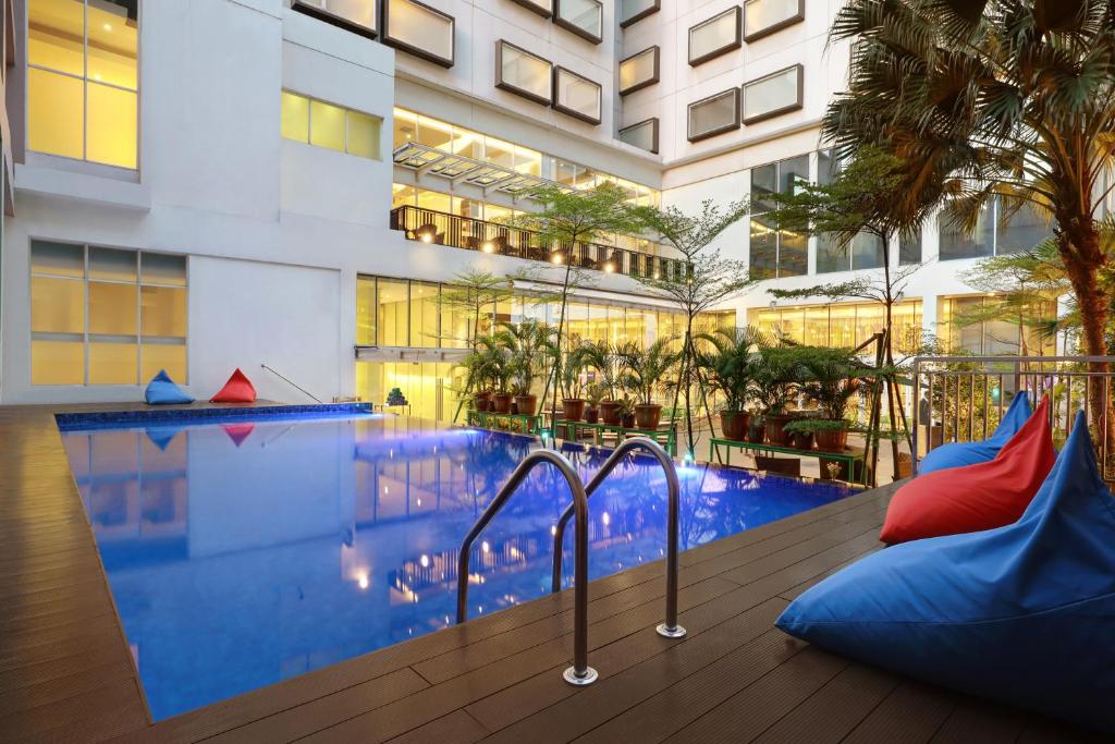 ibis Styles Jakarta Gajah Mada 5