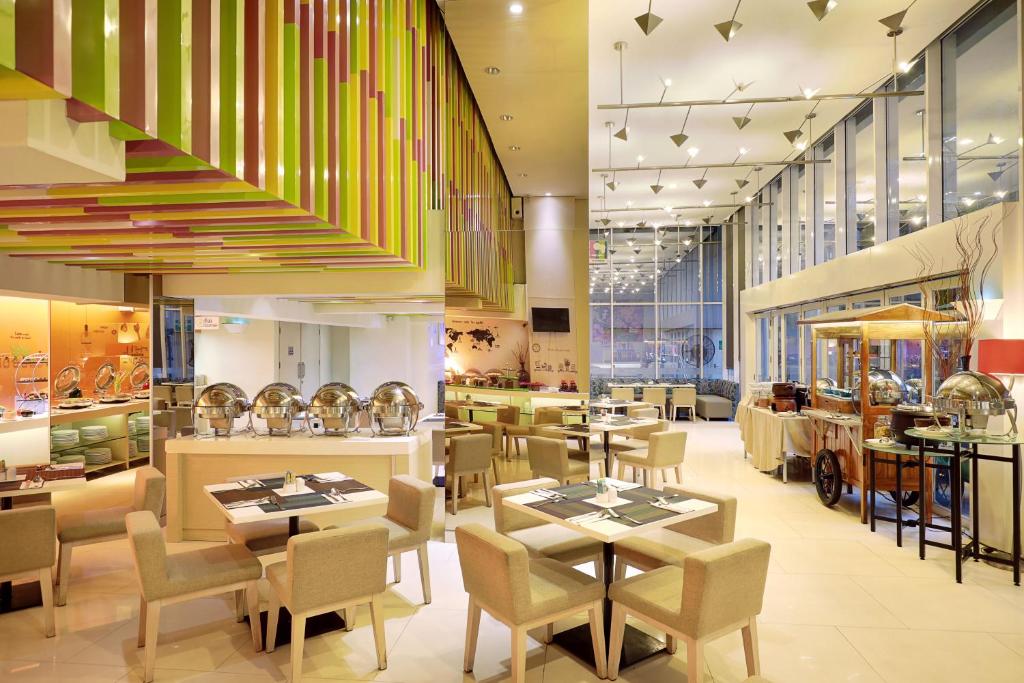 ibis Styles Jakarta Gajah Mada 4