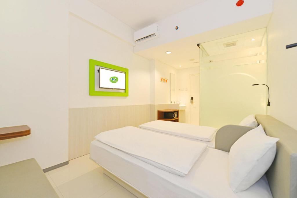POP! Hotel Pasar Baru 5