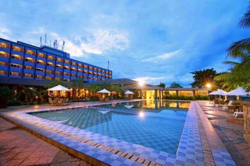Pangeran Beach Hotel 3