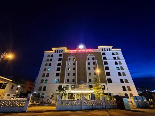 The Grand Puteri Hotel 1