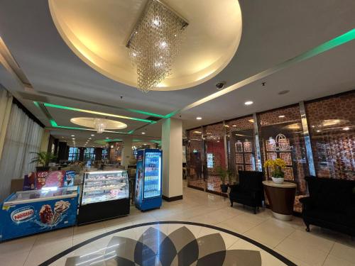 The Grand Puteri Hotel 6