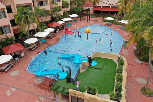 Holiday Villa Beach Resort & Spa Cherating 6