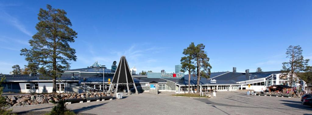 Holiday Club 5