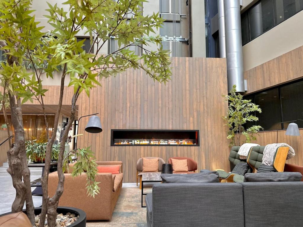 Skyline Airport Hotel 20
