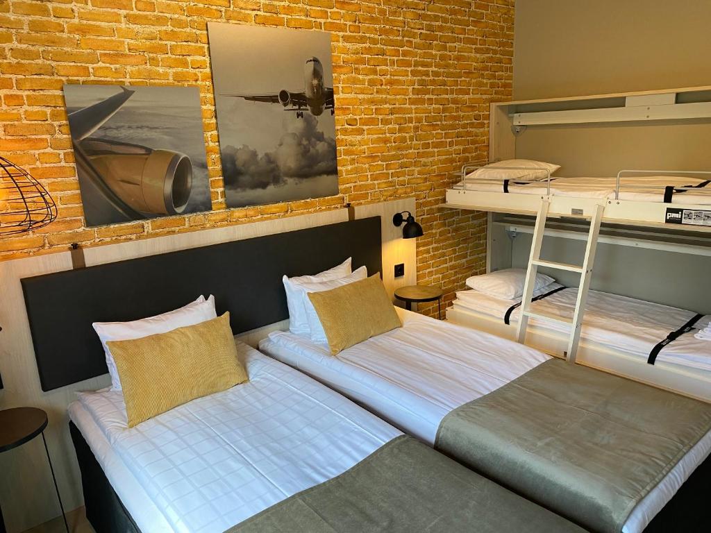 Skyline Airport Hotel 17