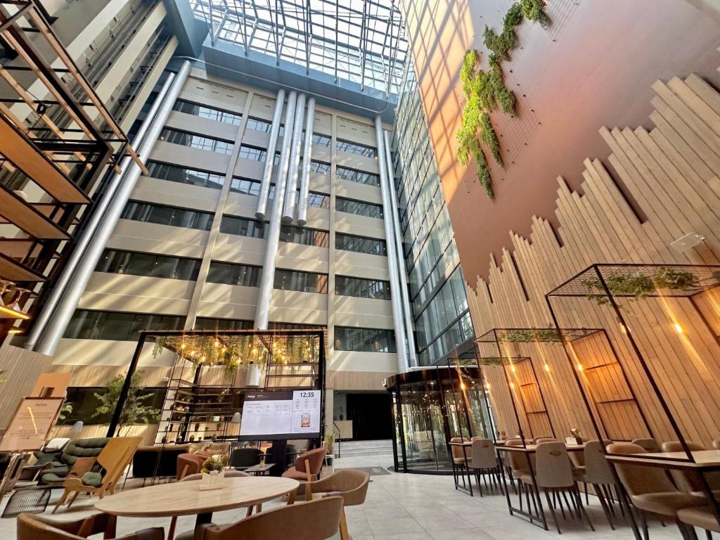 Skyline Airport Hotel 12