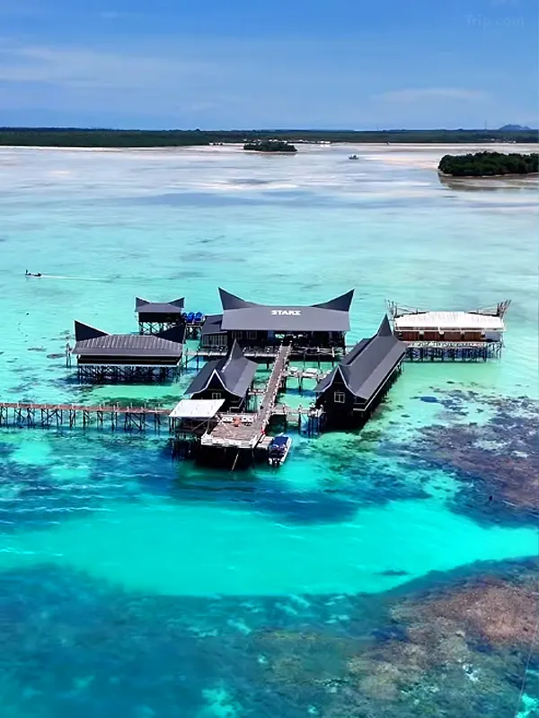 Starz Water Village 4