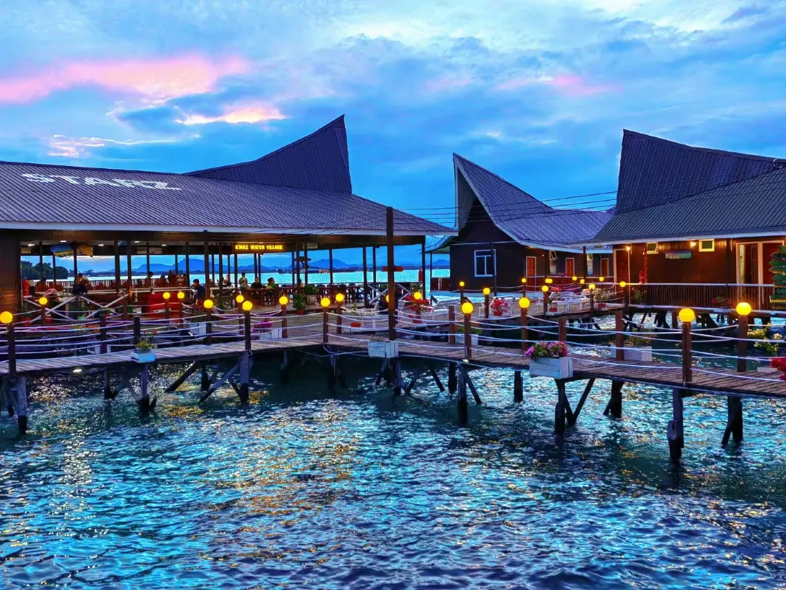 Starz Water Village 3