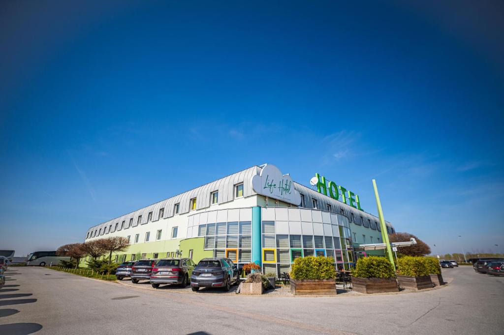 LifeHotel Vienna Airport 5