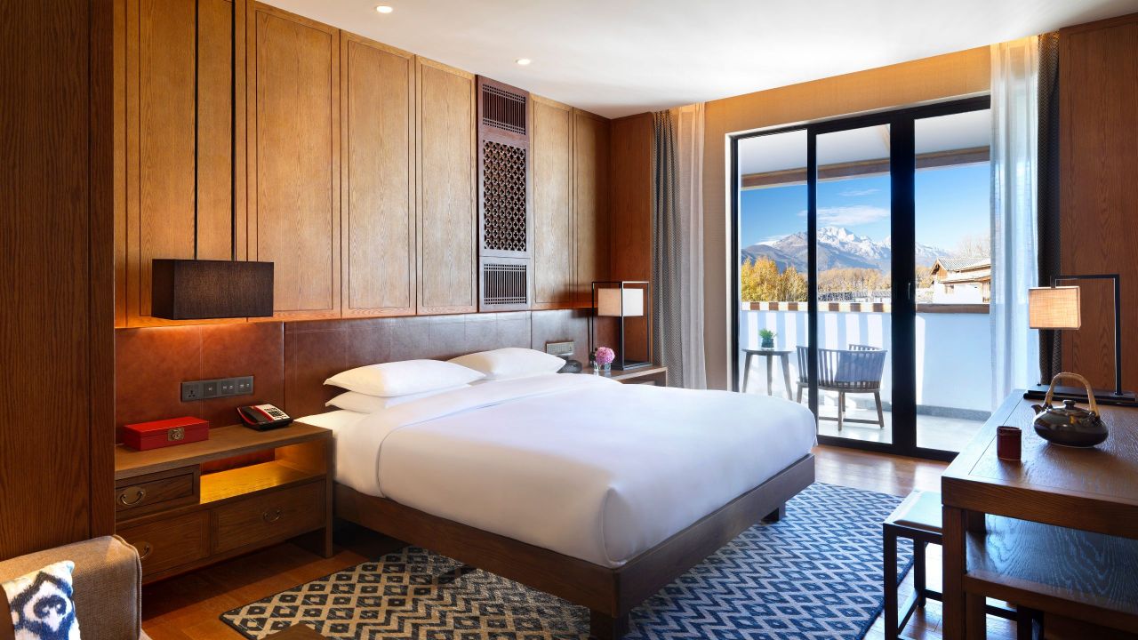 Manbo Hotel Lijiang  1