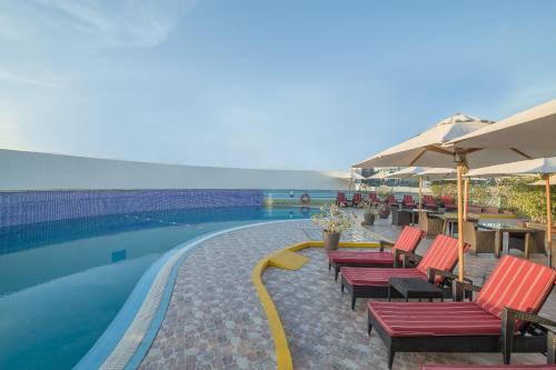 Sunday Holiday International Hotel  2