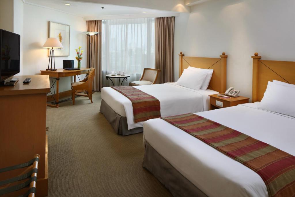 Heritage Hotel Manila 1