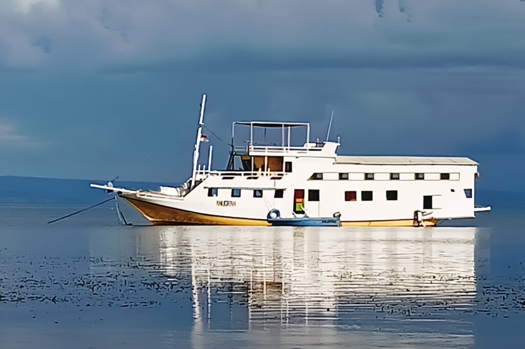 KLM Anugrah (Sharing Deck) 1