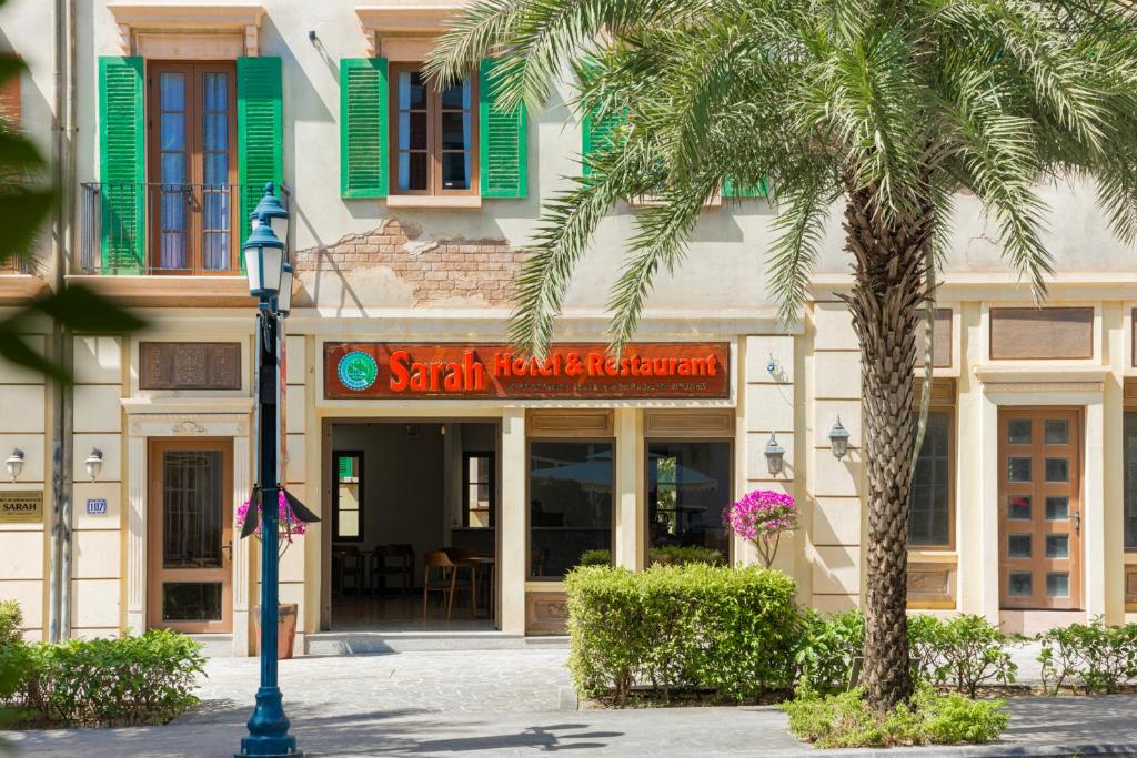 Sarah Hotel Sunset Town 4