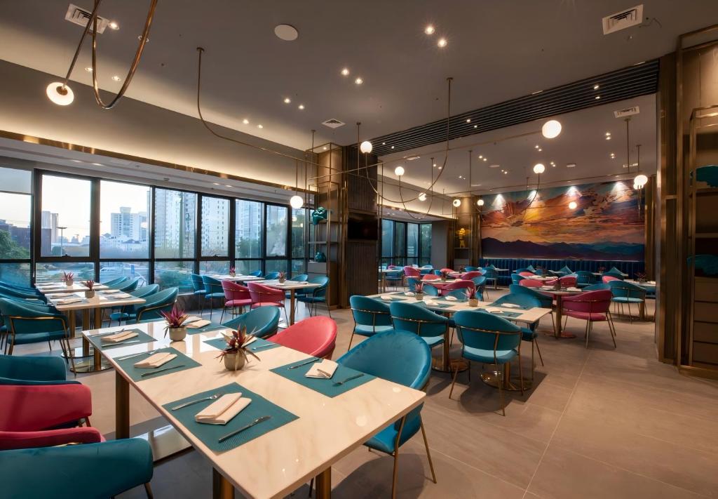 Shanghai Baixia Pagoda Hotel 4