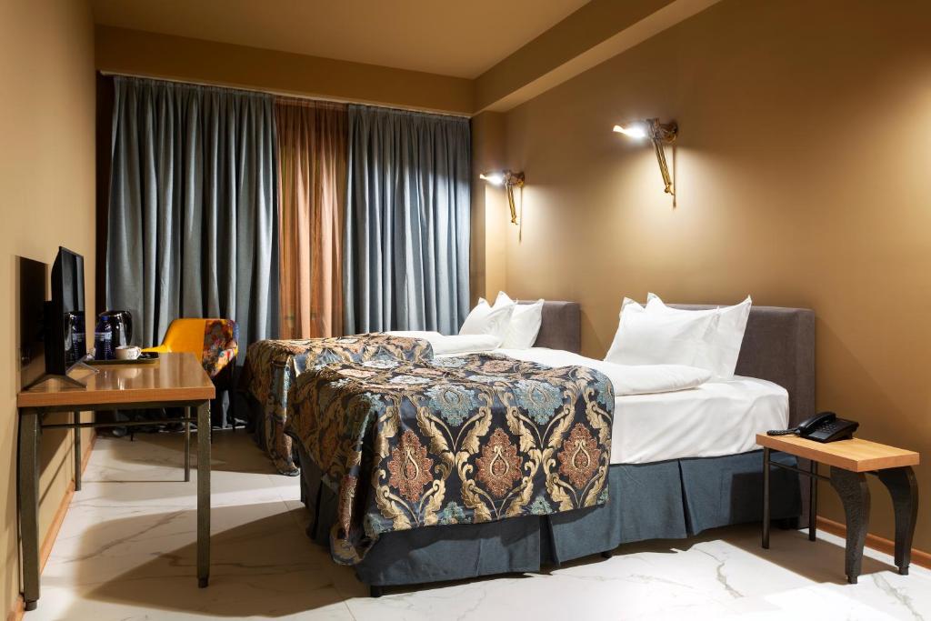 Brim Hotel 2