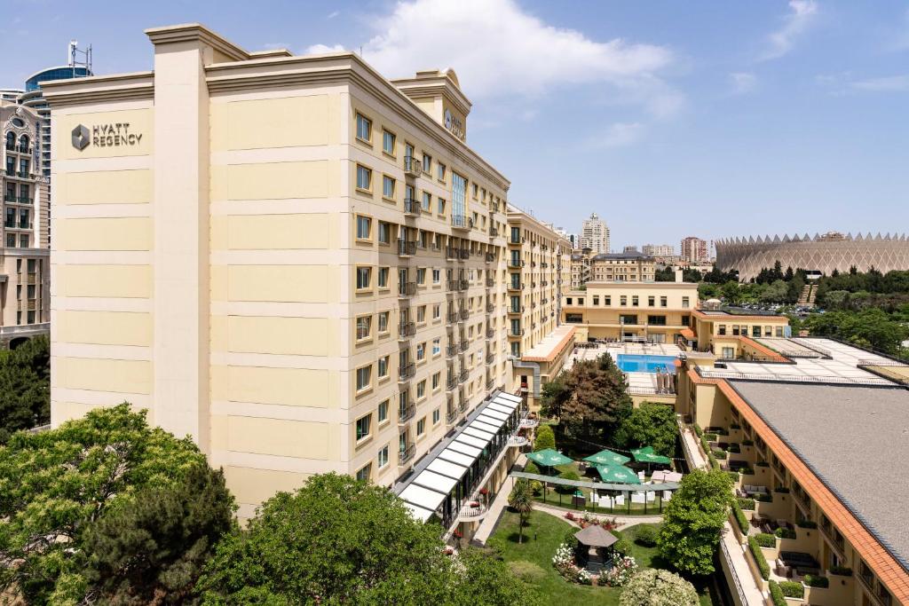Hyatt Regency 3