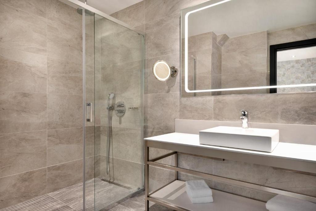 Wyndham Grand Tbilisi 1