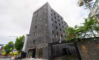 Rich Diamond Hotel 1