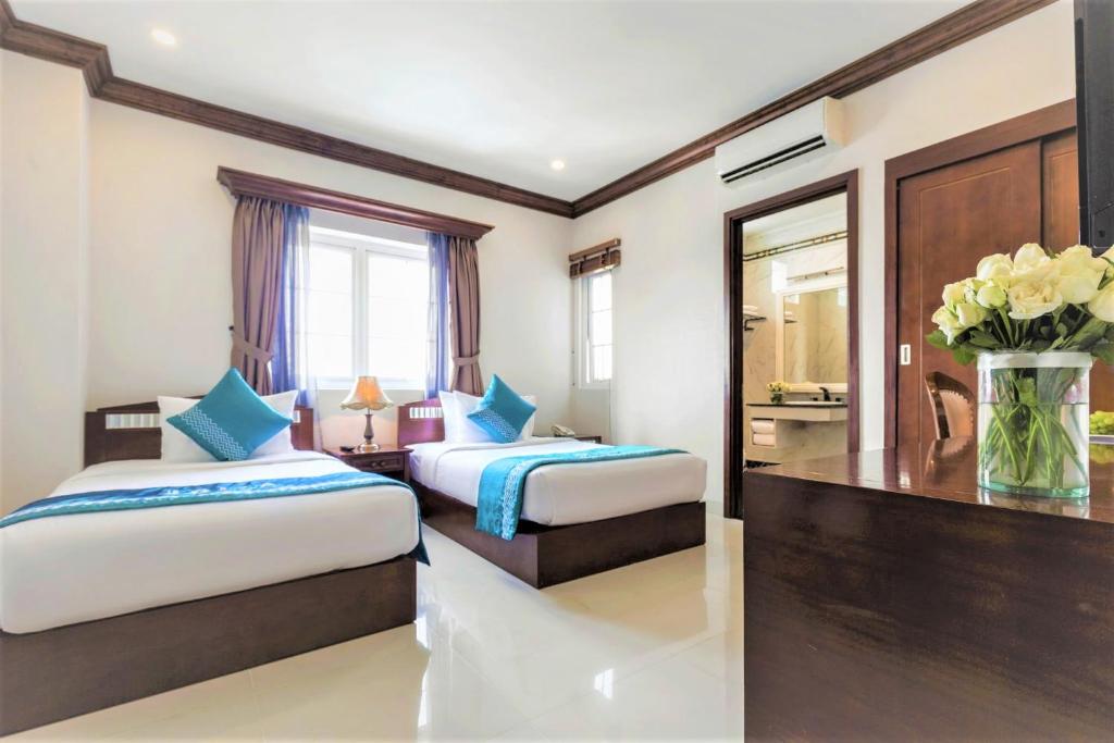 IBIZA Danang Riverfront Hotel 2