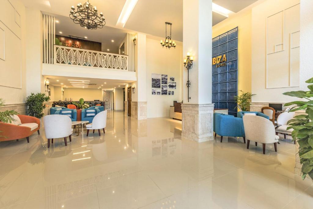 IBIZA Danang Riverfront Hotel 5