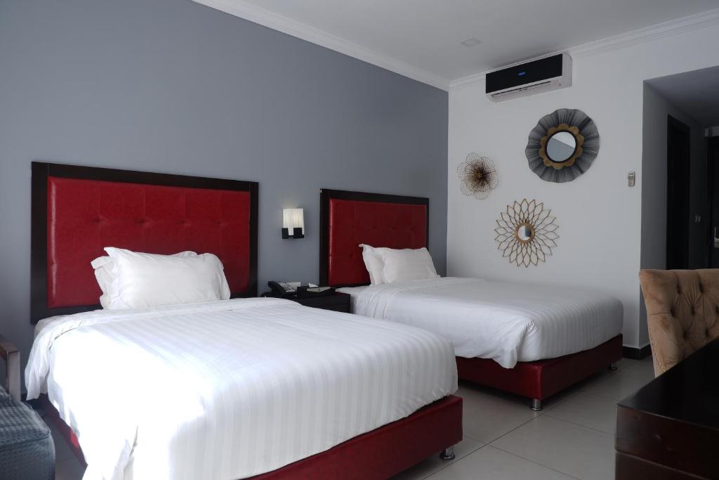 Queenco Hotel & Casino 1
